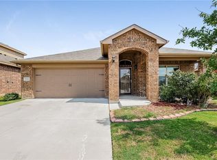 1104 Northampton St, Fort Worth, TX 76134