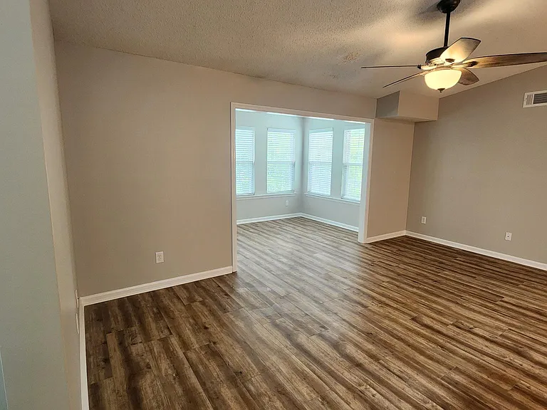8549 Hopkins Cir #H — Photo 7