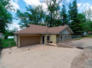 12021 Sunset Dr, Manito, IL 61546