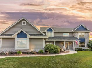 W134N6230 Windrift Pass, Menomonee Falls, WI 53051