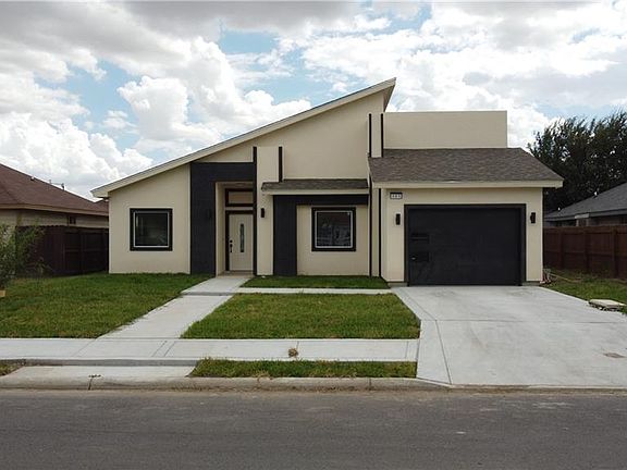 2nd image of 903 W Eagle Ave