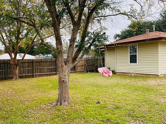 3rd image of 2928 Oklahoma Ave