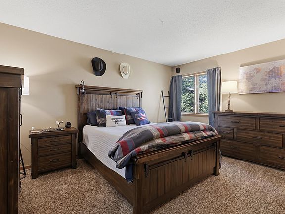 5th image of 1214 Range View Cir