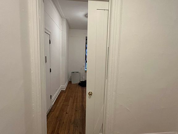 3rd image of 402 W 46th St #1E