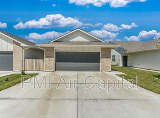 4315 N Sandplum St, Wichita, KS 67205