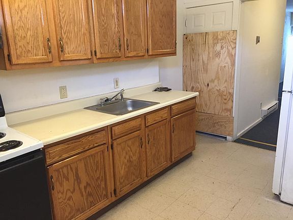4th image of 524 N Monroe St