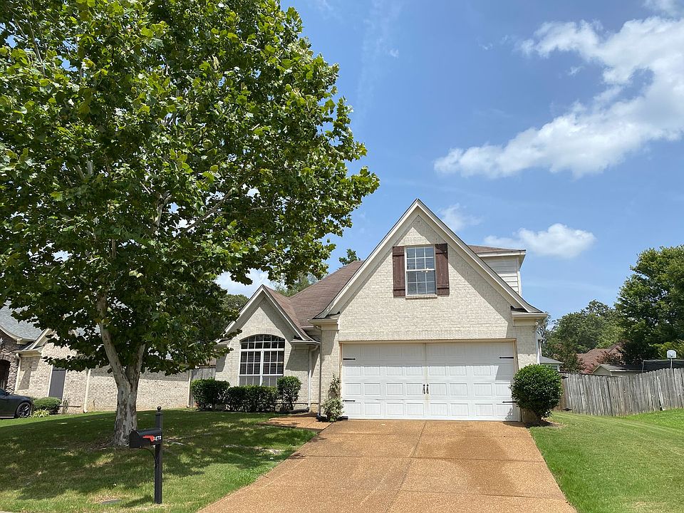 1st image of 1472 Lost Brook Dr