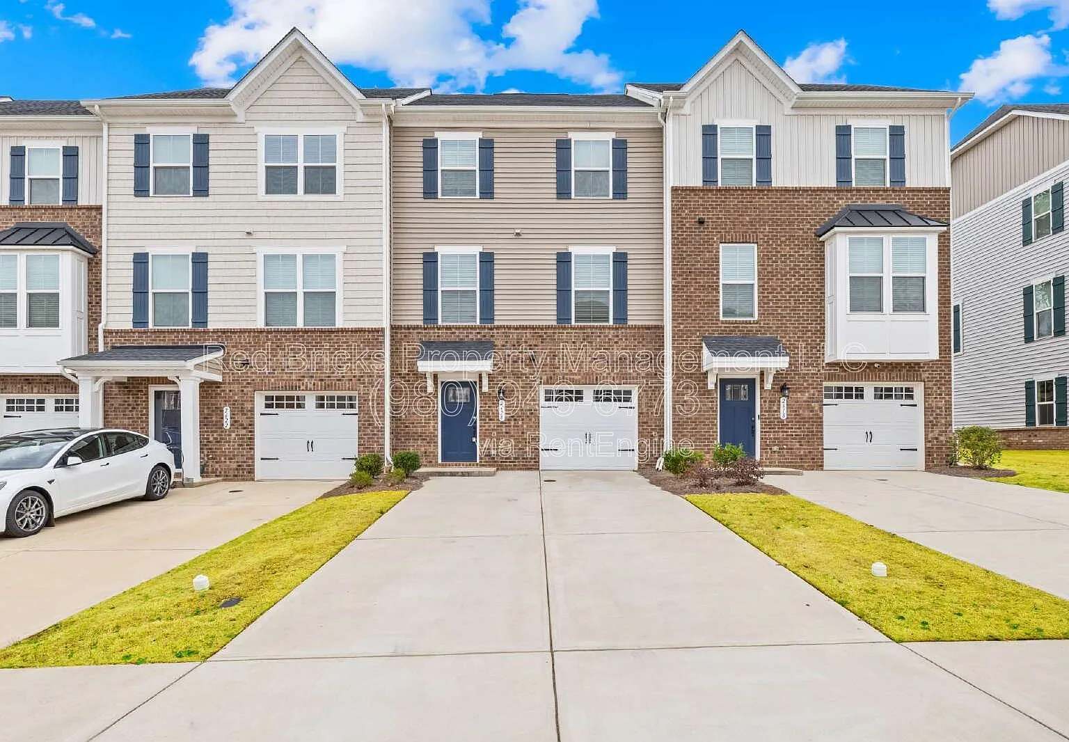 3 bed, 3.0 bath, 1820 sqft, $2,495 — Photo 1