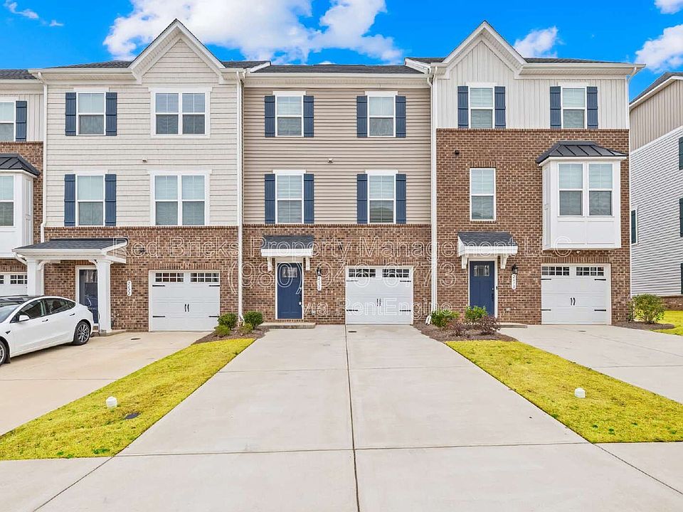 1st image of 2620 Grantham Place Dr