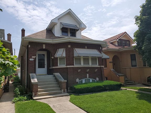 2nd image of 1737 N Newcastle Ave