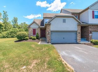3182 Cobblestone Ln, Dayton, OH