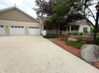 35 W Lake Dr, Kokomo, IN 46901