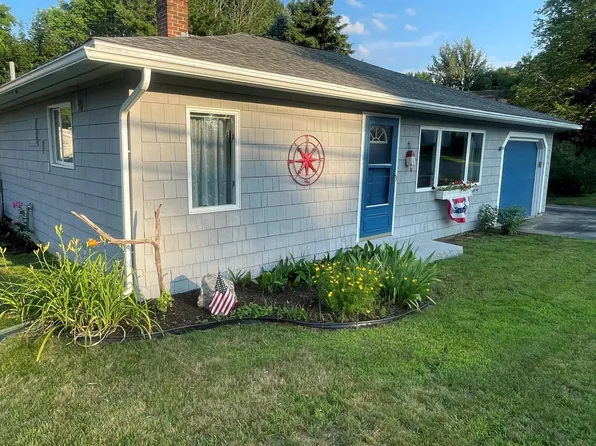 1 Spring Street, Yarmouth, ME 04096