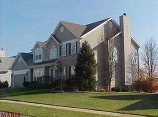 982 Midpoint Dr, O'Fallon, MO 63366