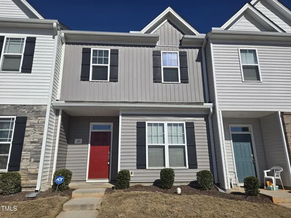 123 Blakley St, Clayton, NC 27520