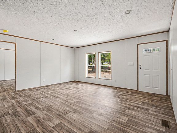 4th image of 308 Tupelo Way