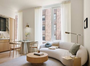 135 E 47th St #17C, New York, NY