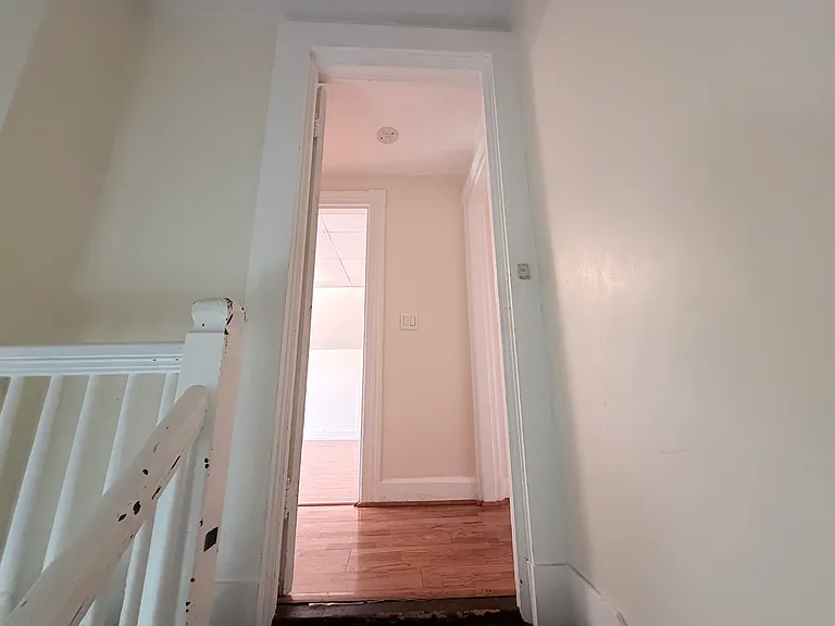 38 Glenwood St #3 — Photo 3