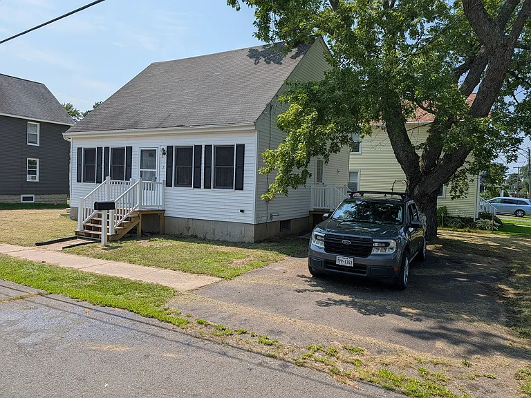 2 Columbus Ave — Photo 28