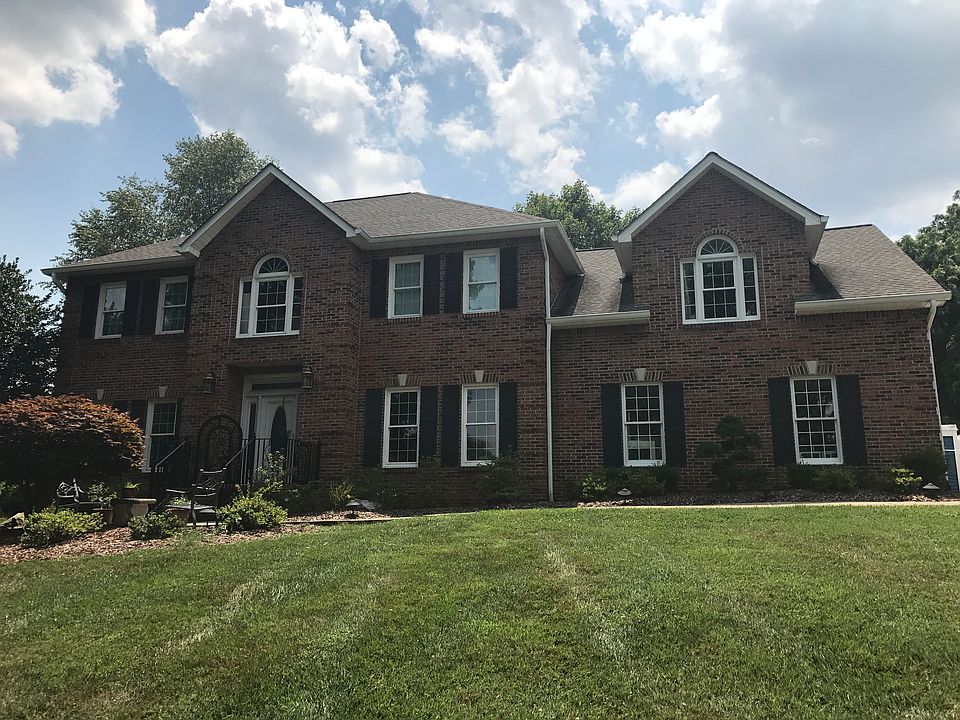 1st image of 113 Sterling Springs Dr