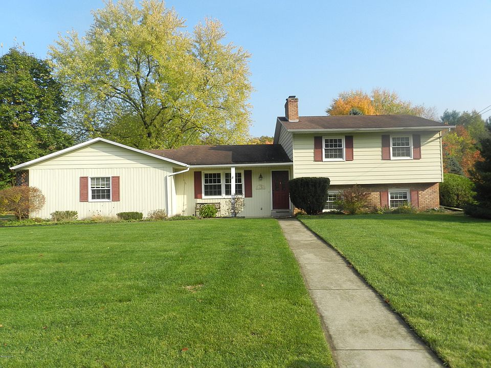 1st image of 10313 Lloy St
