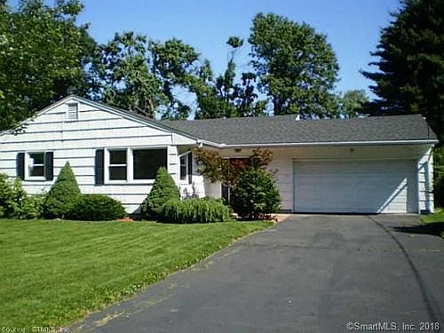 1st image of 16 W Maxwell Dr