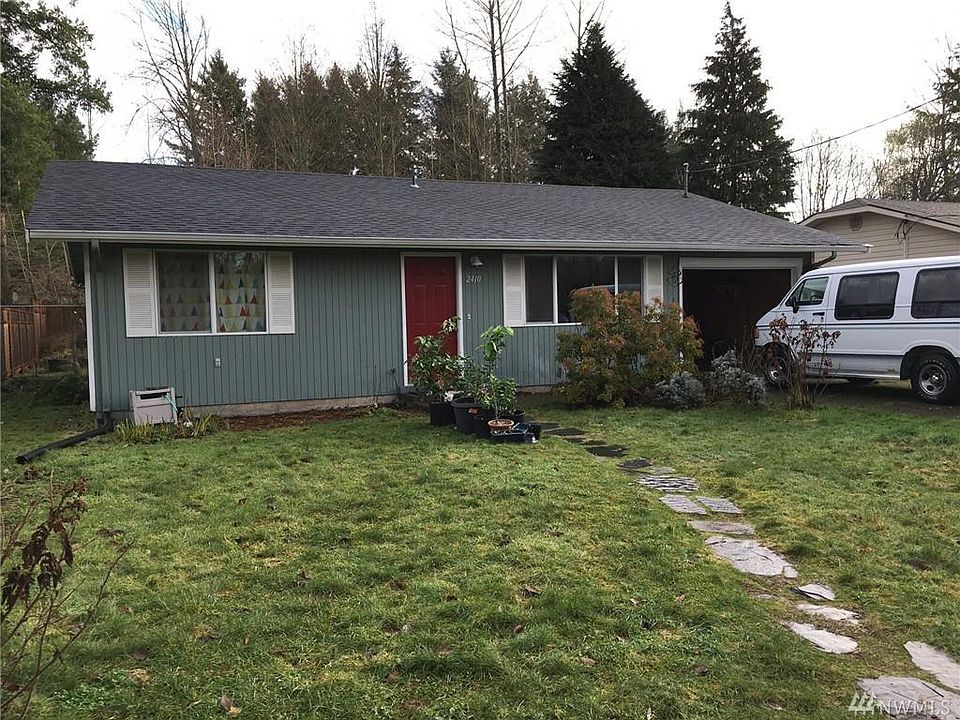 1st image of 2410 W Lake Dr SE