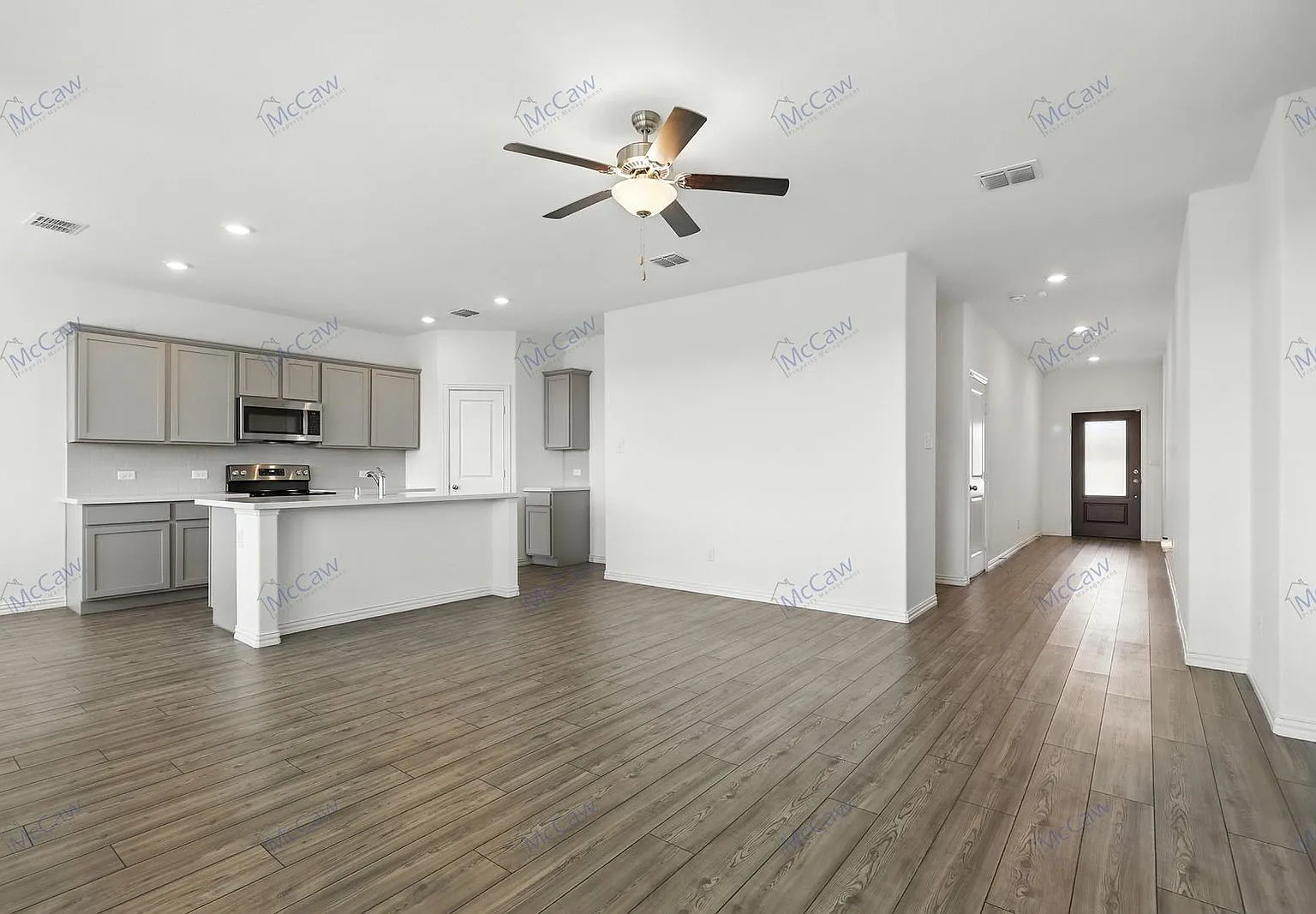 3 bed, 2.0 bath, 1597 sqft, $2,100 — Photo 4