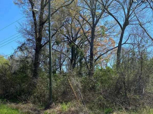 1 Clair St., Andrews, SC 29510