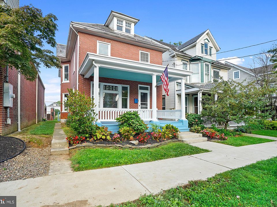 212 S Broad St, Lititz, PA 17543 Zillow