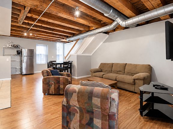 2nd image of 29 Court St