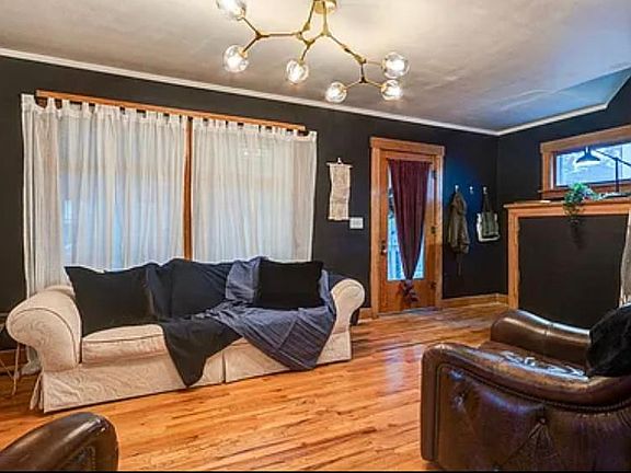 3rd image of 803 Highland Ave