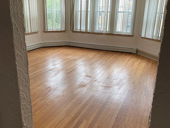 4th image of 6120 N Mozart St APT 3