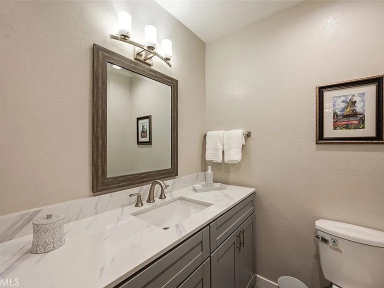 4642 Park Granada — Photo 13