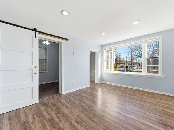 1370 S Fairfield Ave, Chicago, IL 60608