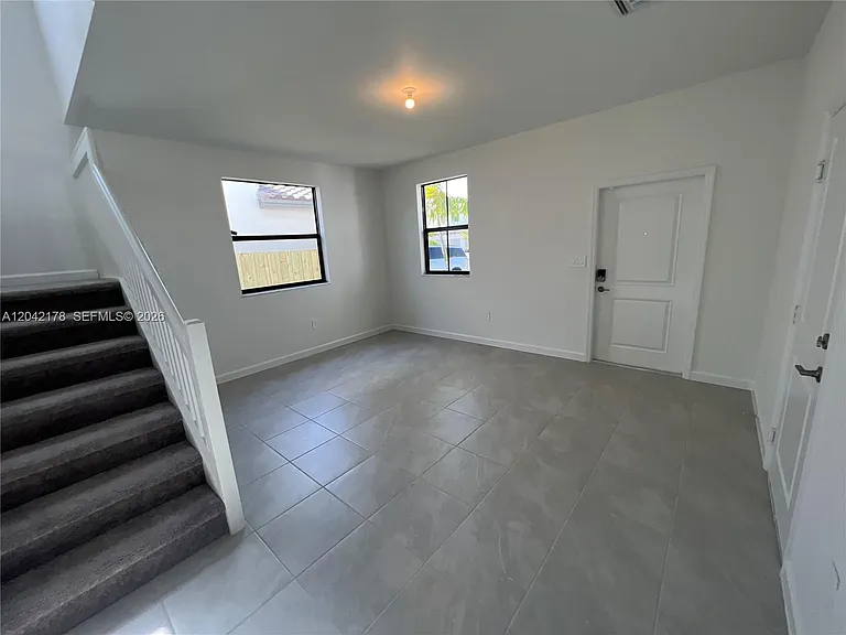 11945 SW 240th St — Photo 2
