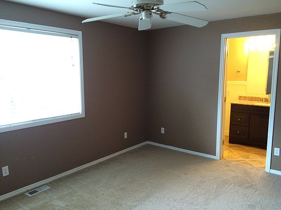 4th image of 6515 22nd Street Ct NE