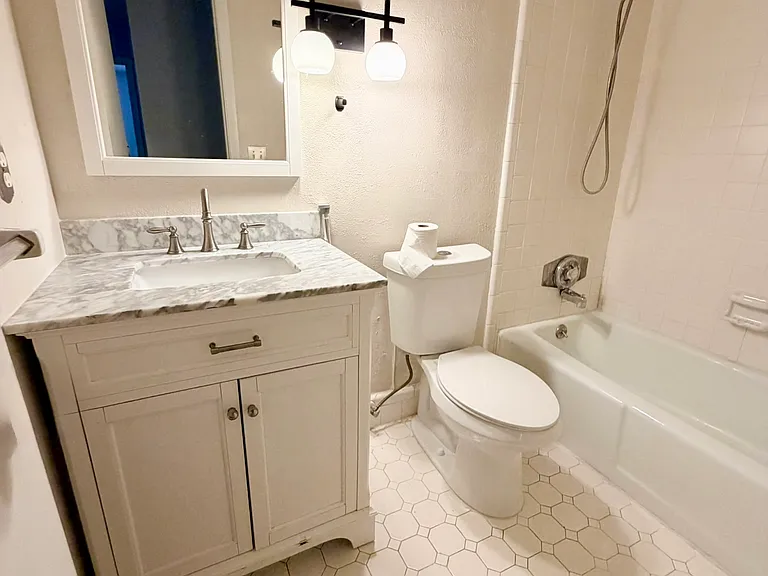 5343 Hansel Ave #F4 — Photo 23
