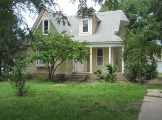 112 W 5th St, Valley Center, KS 67147