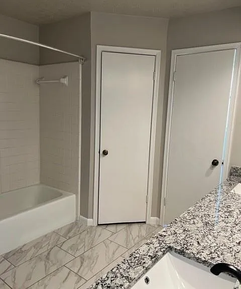 16326 Locke Haven Dr — Photo 15