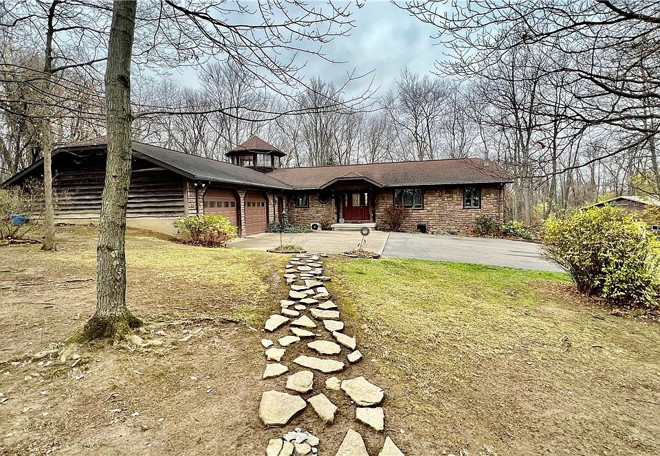 1st image of 359 Thornwood Dr