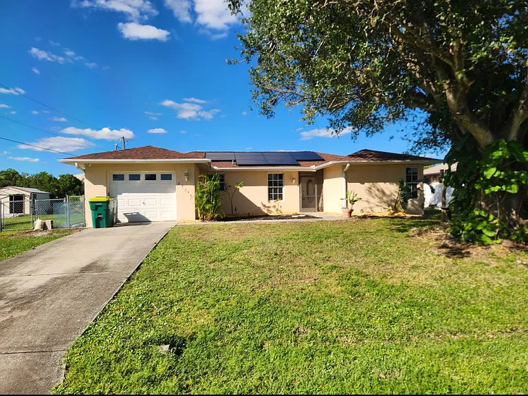 27048 Omni Ln — Photo 1