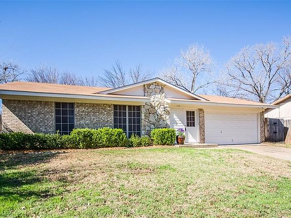 3rd image of 110 Montego Bay Cir