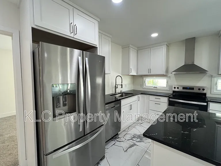 3719 3rd St #1 — Photo 20