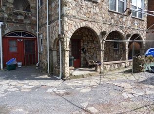 118 S Walnut St, Morgantown, WV 26501