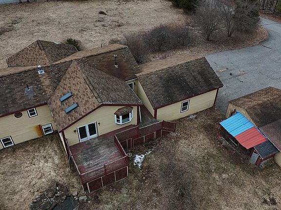 4th image of 128 Pinewoods Road