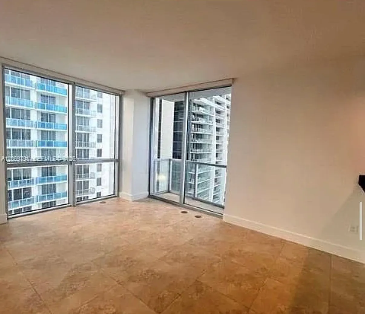 2 bed, 2.5 bath, 1368 sqft, $3,795 — Photo 4