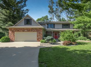 4624 Wild Pine Ct N, Midland, MI 48642