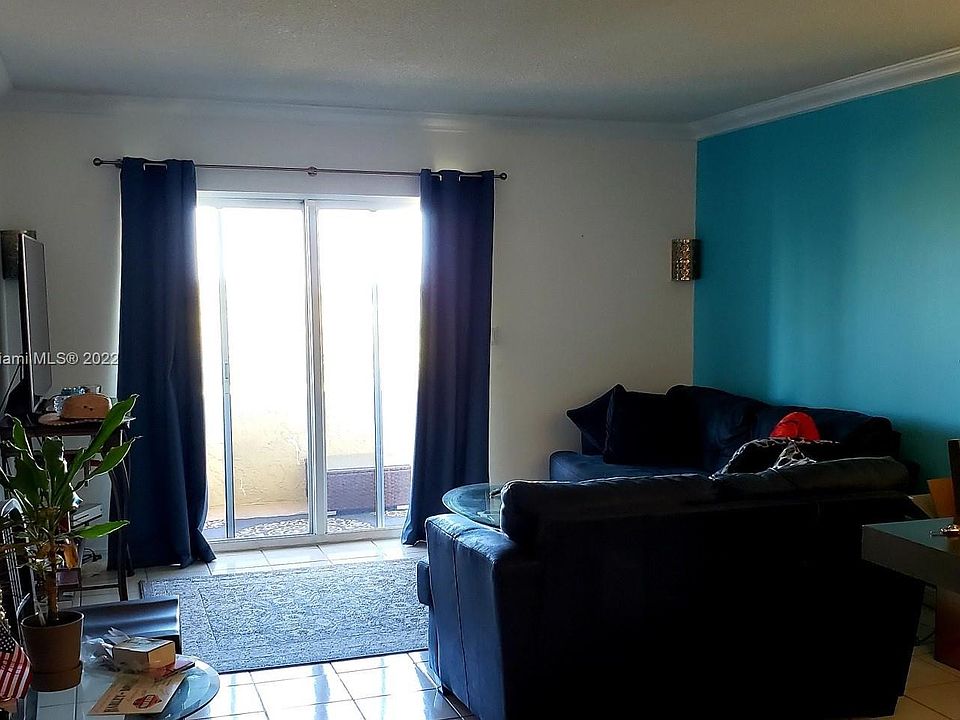 1st image of 900 NE 18th Ave APT 607
