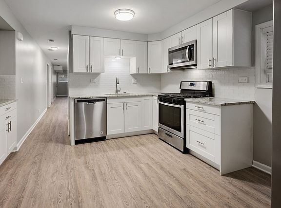 4th image of 5714 N Hermitage Ave #G